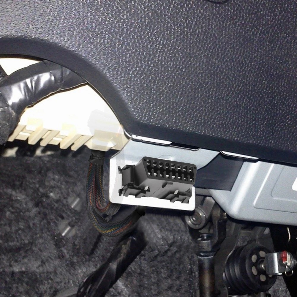 main image 4 OBD2 male-to-dual-female extension adapter